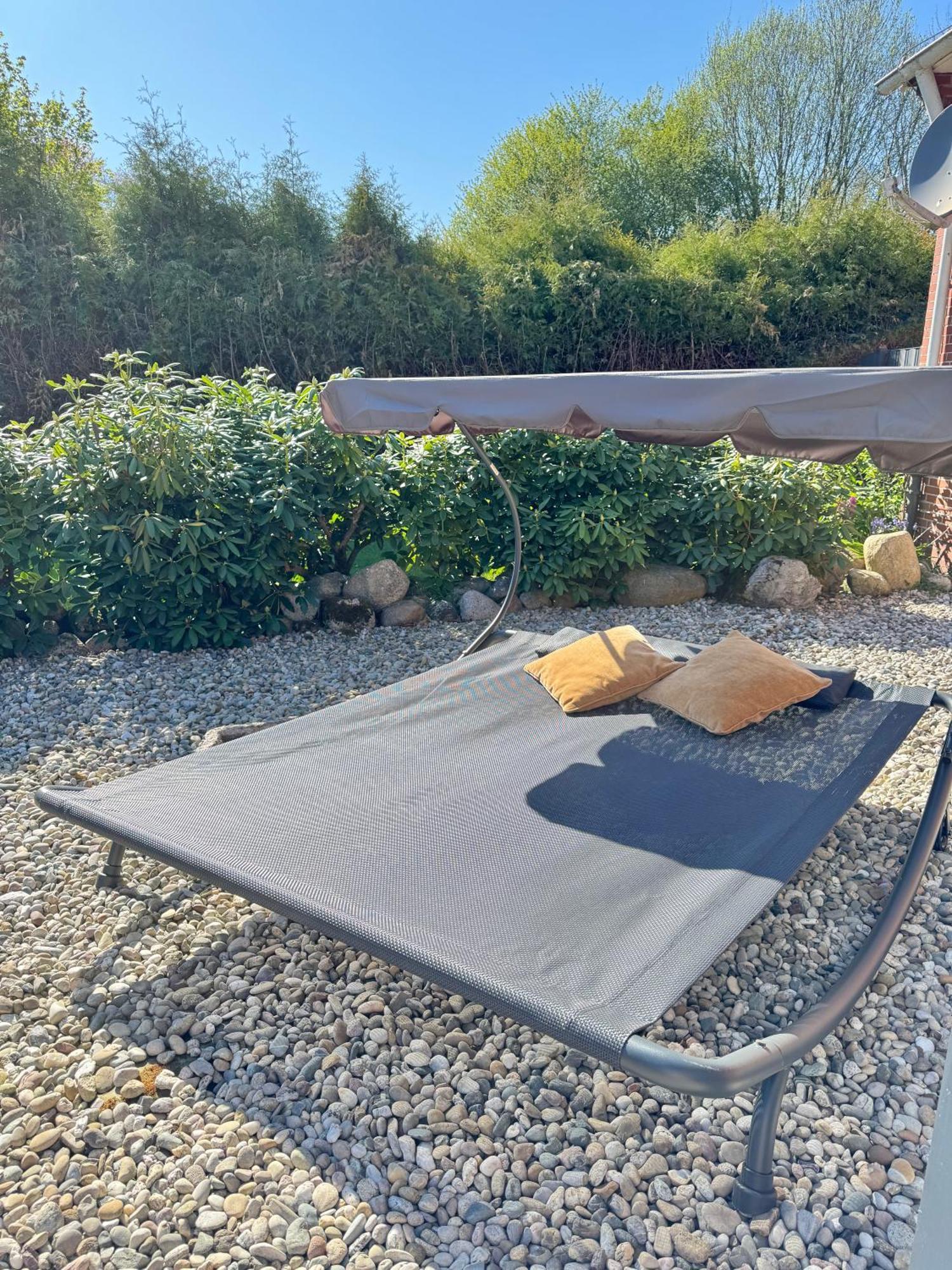 Ferienwohnung Im Erdgeschoss Mit Eingezaeunten Garten Und Terrasse Aurich Exterior foto